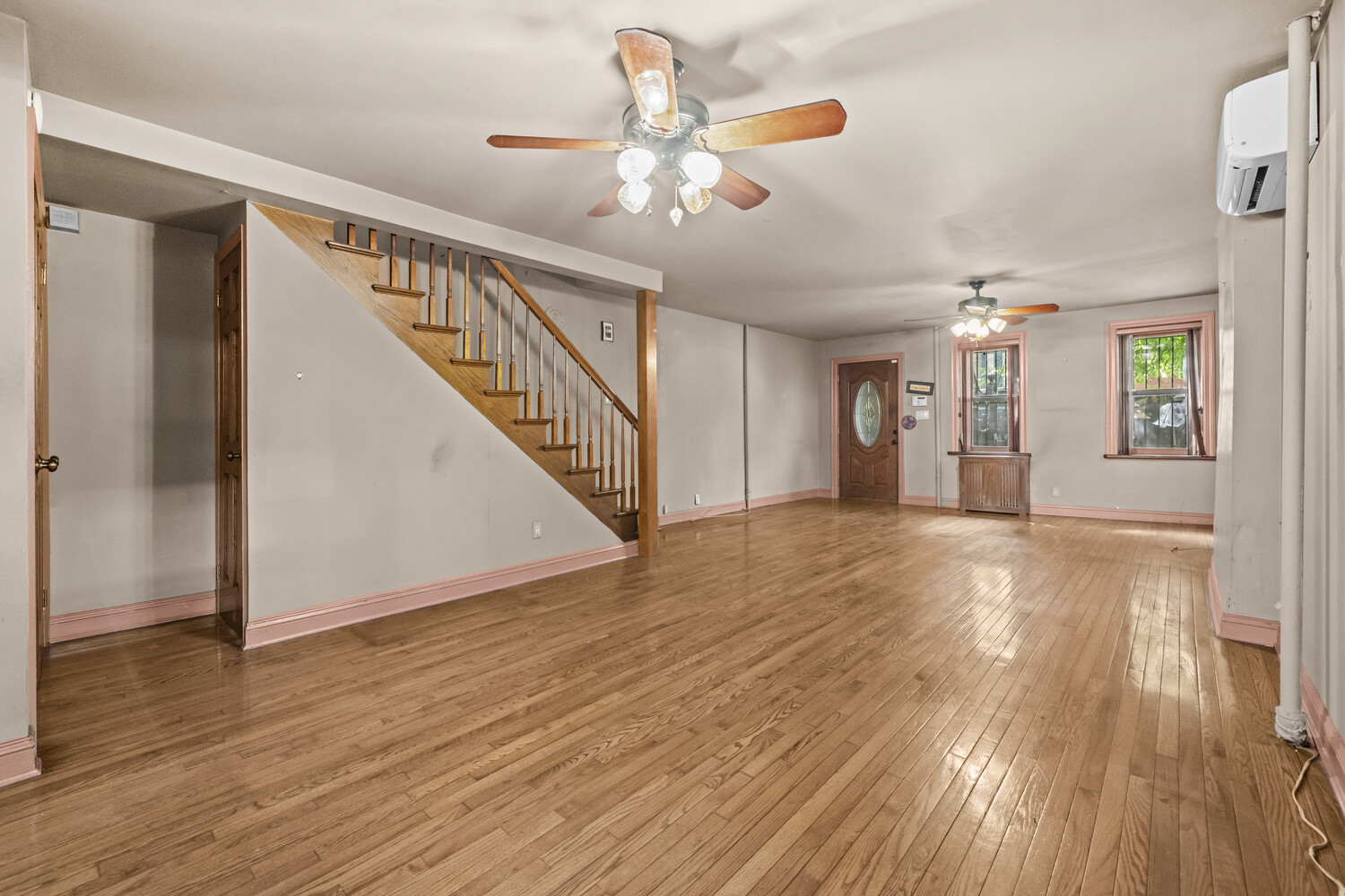 485 CLINTON Street HOUSE