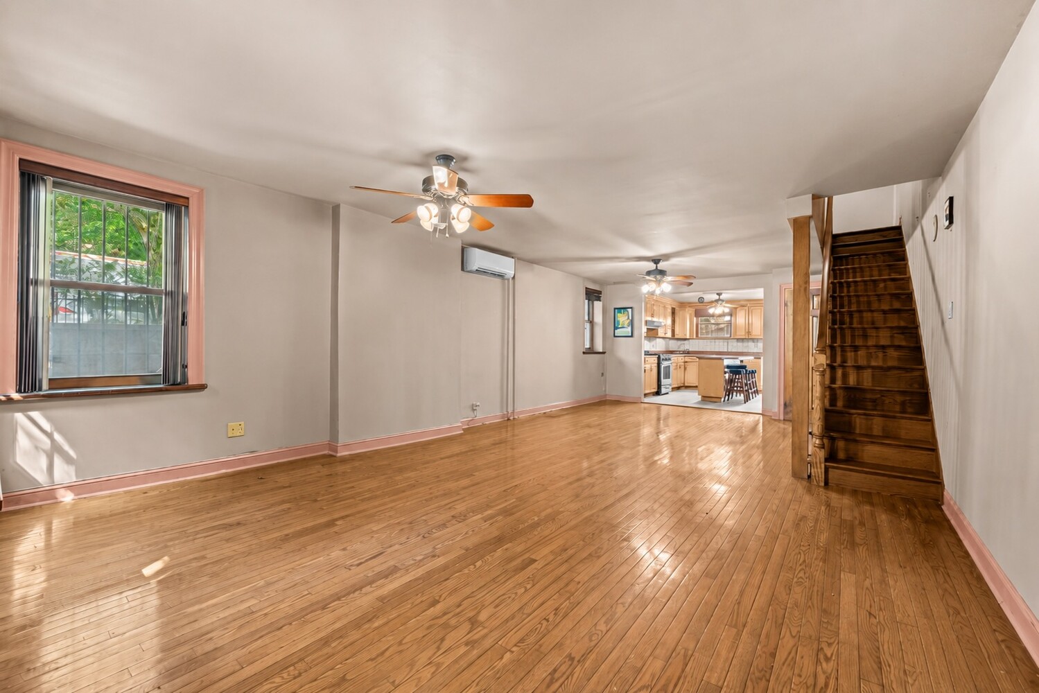 485 CLINTON Street HOUSE