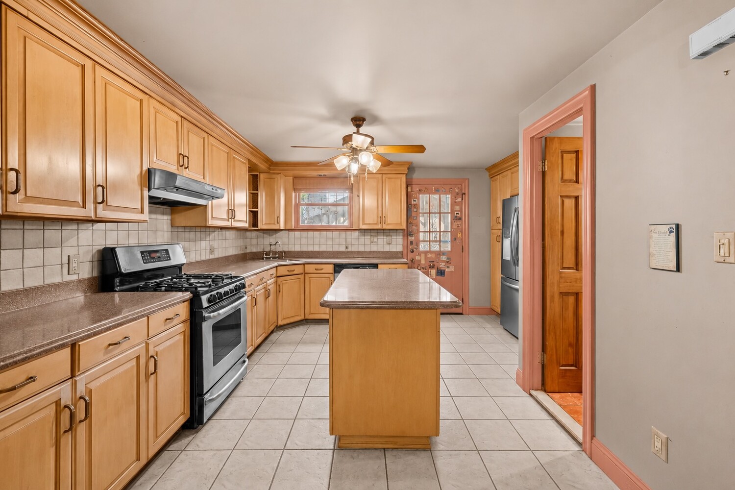485 CLINTON Street HOUSE