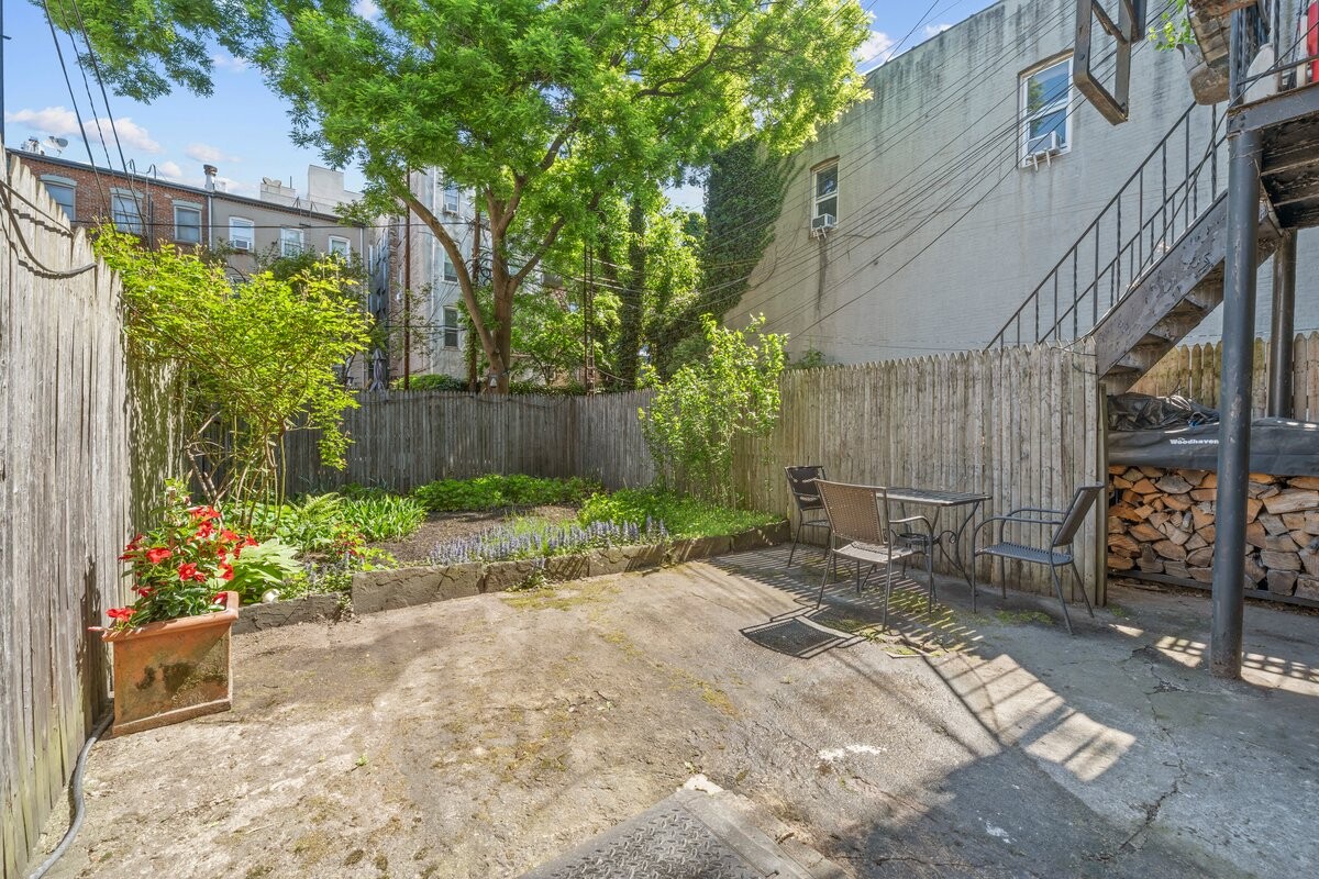 113 CARROLL Street 1