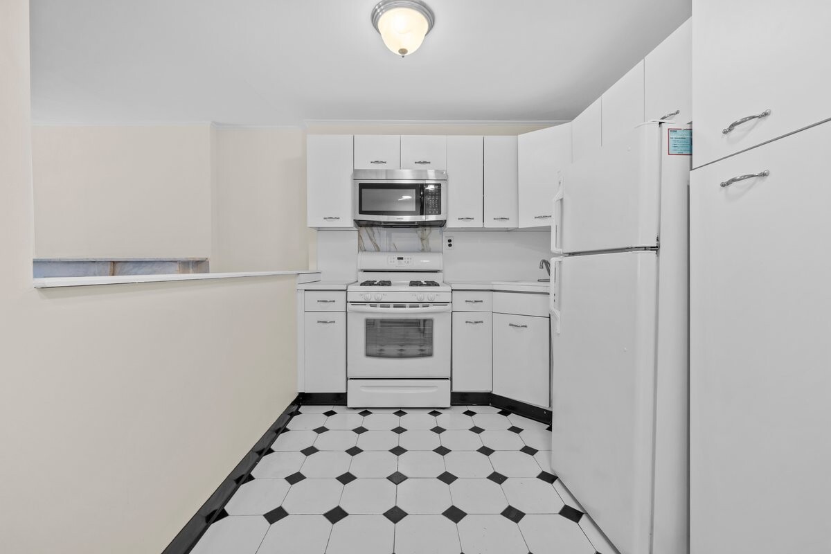 113 CARROLL Street 1