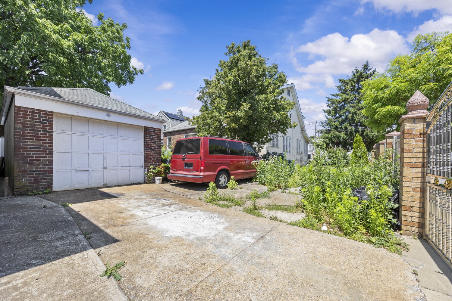 3820 CLARENDON Road