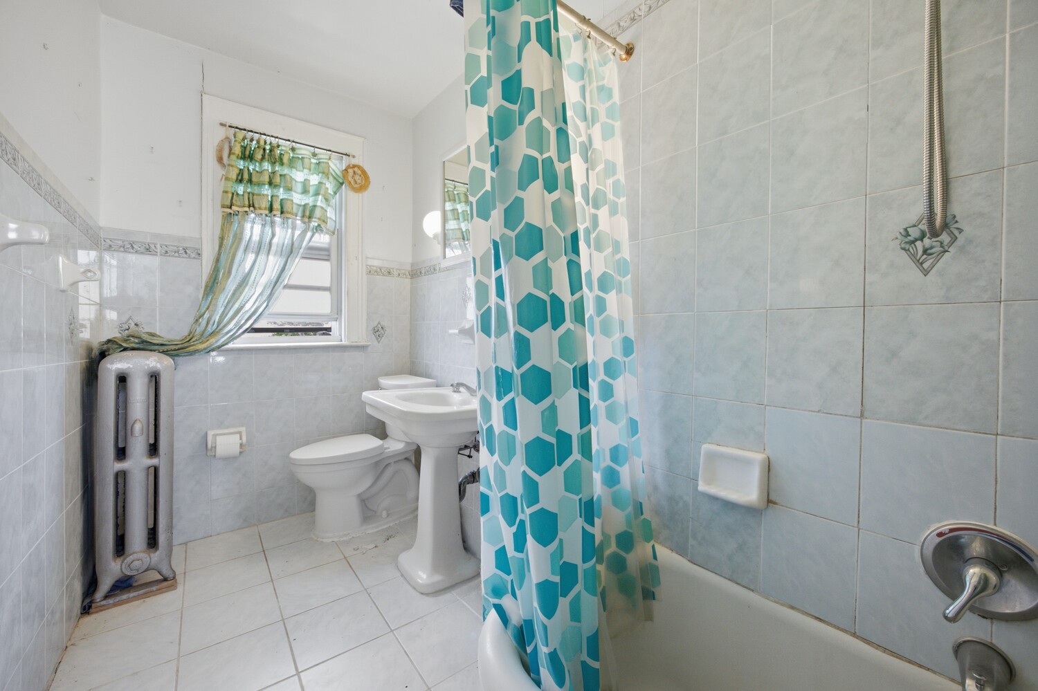 3820 CLARENDON Road