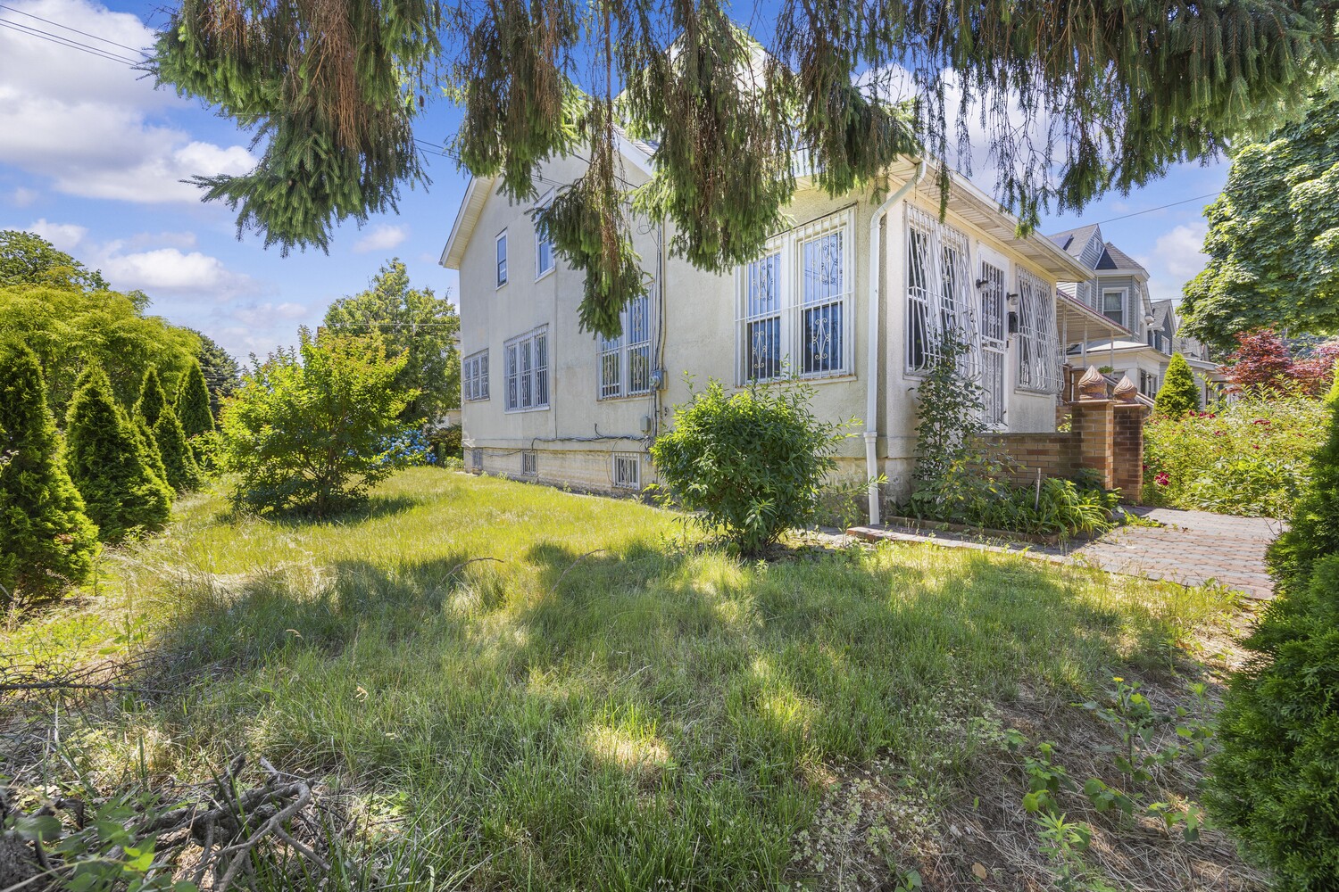 3820 CLARENDON Road