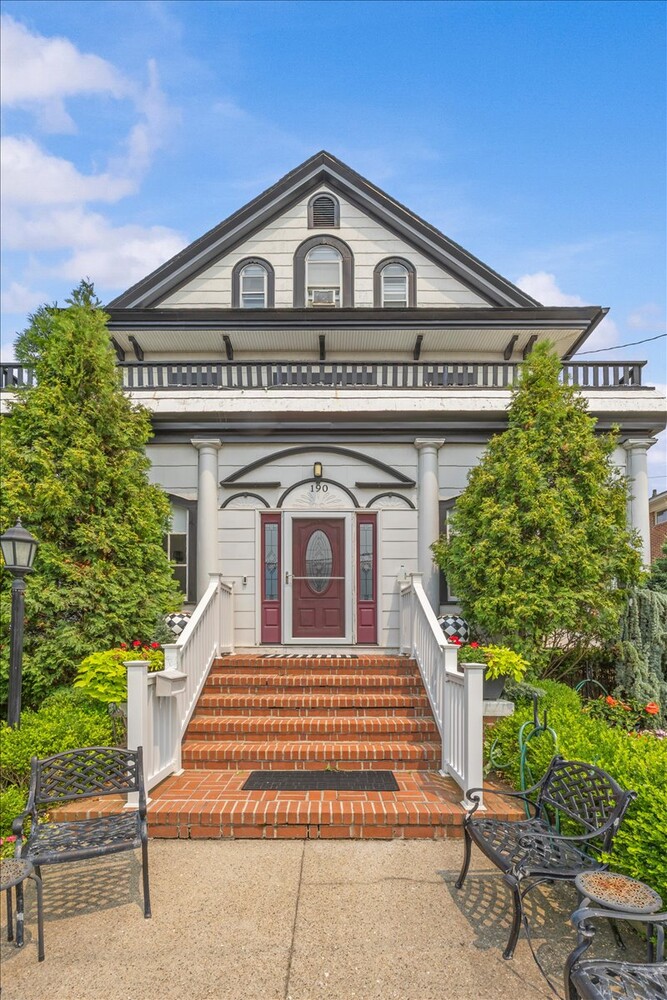 190 BEACH 137TH Street