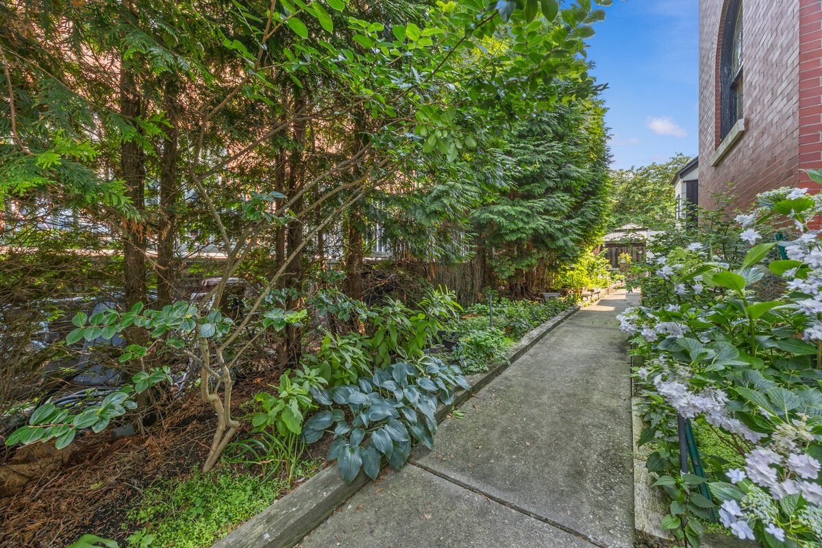 190 BEACH 137TH Street