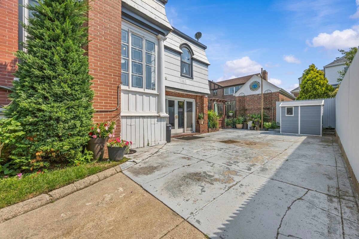 190 BEACH 137TH Street