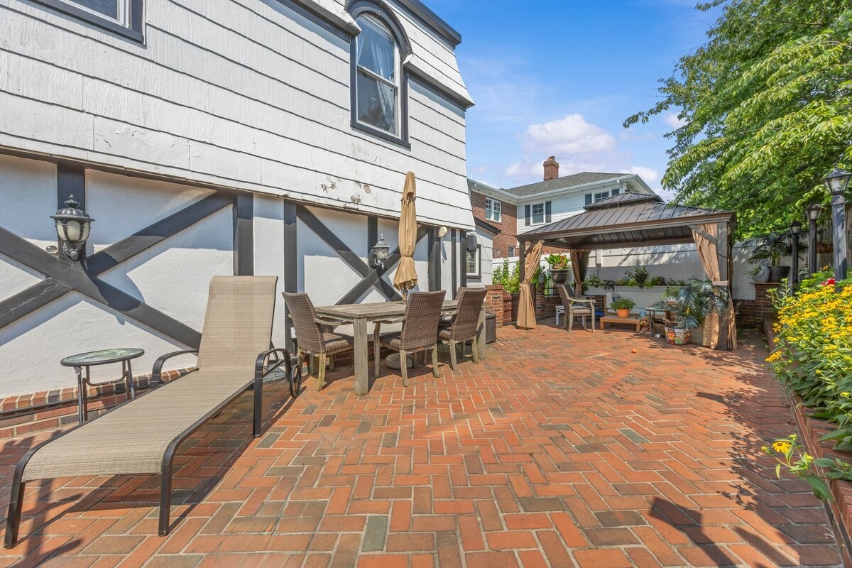 190 BEACH 137TH Street