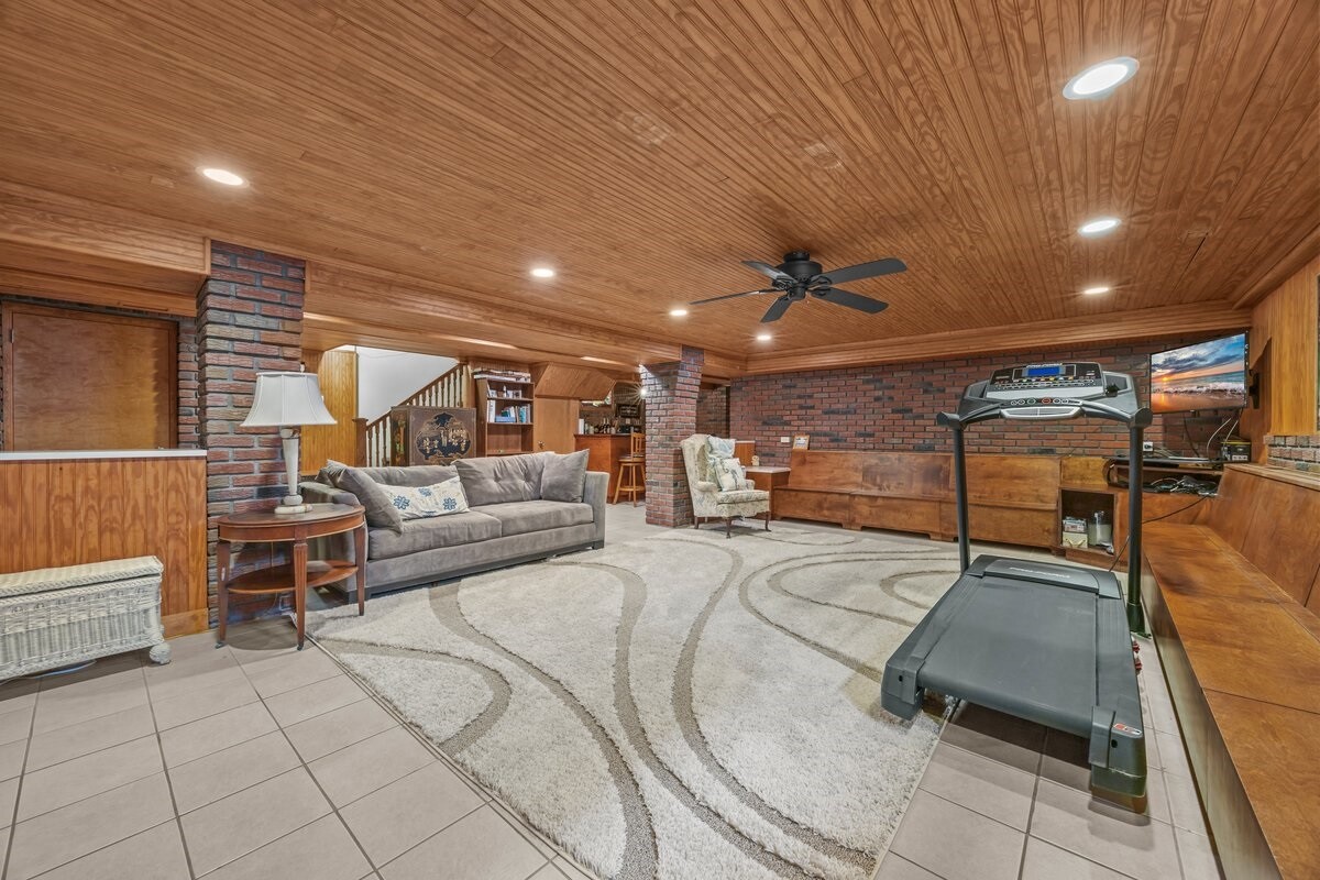 190 BEACH 137TH Street