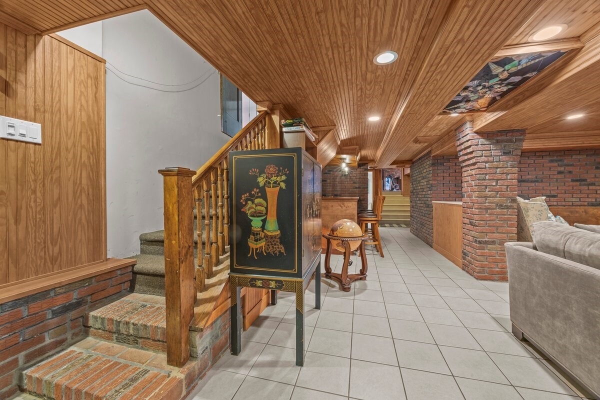 190 BEACH 137TH Street