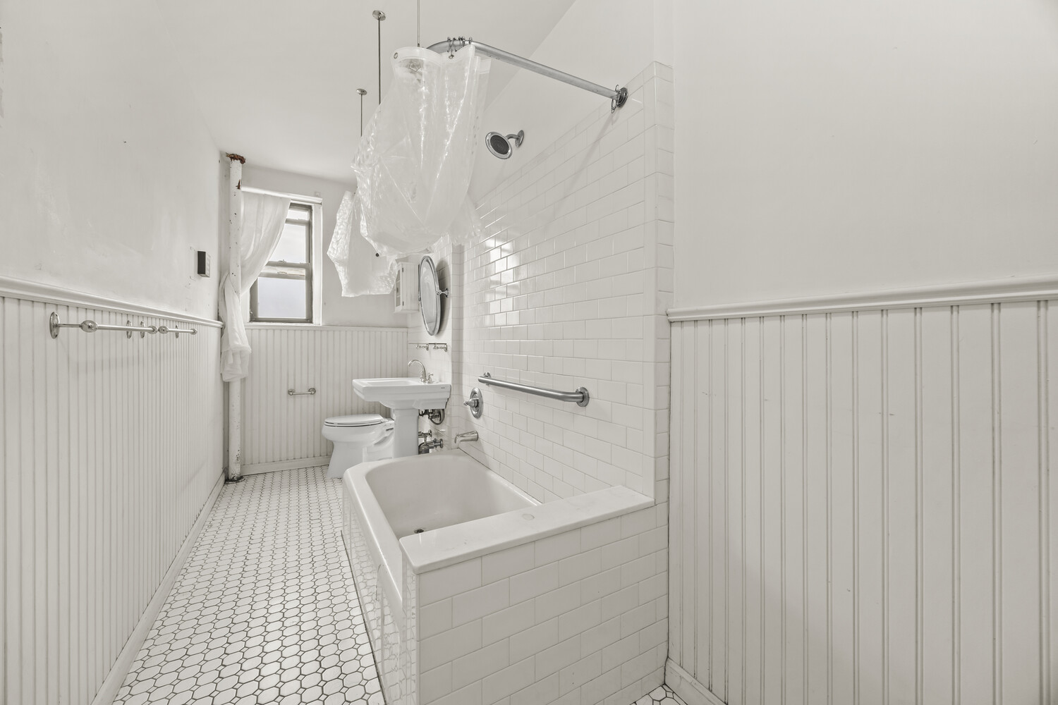 2375 OCEAN Avenue 5D