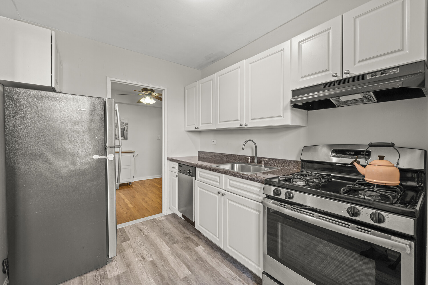 282 E 35TH Street 7E
