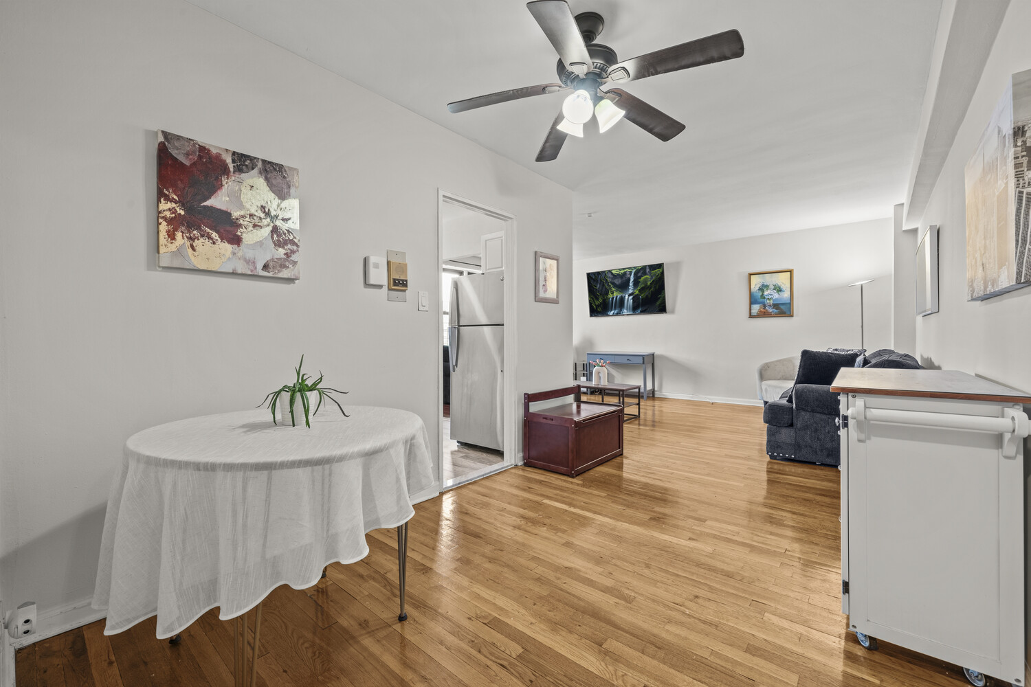 282 E 35TH Street 7E