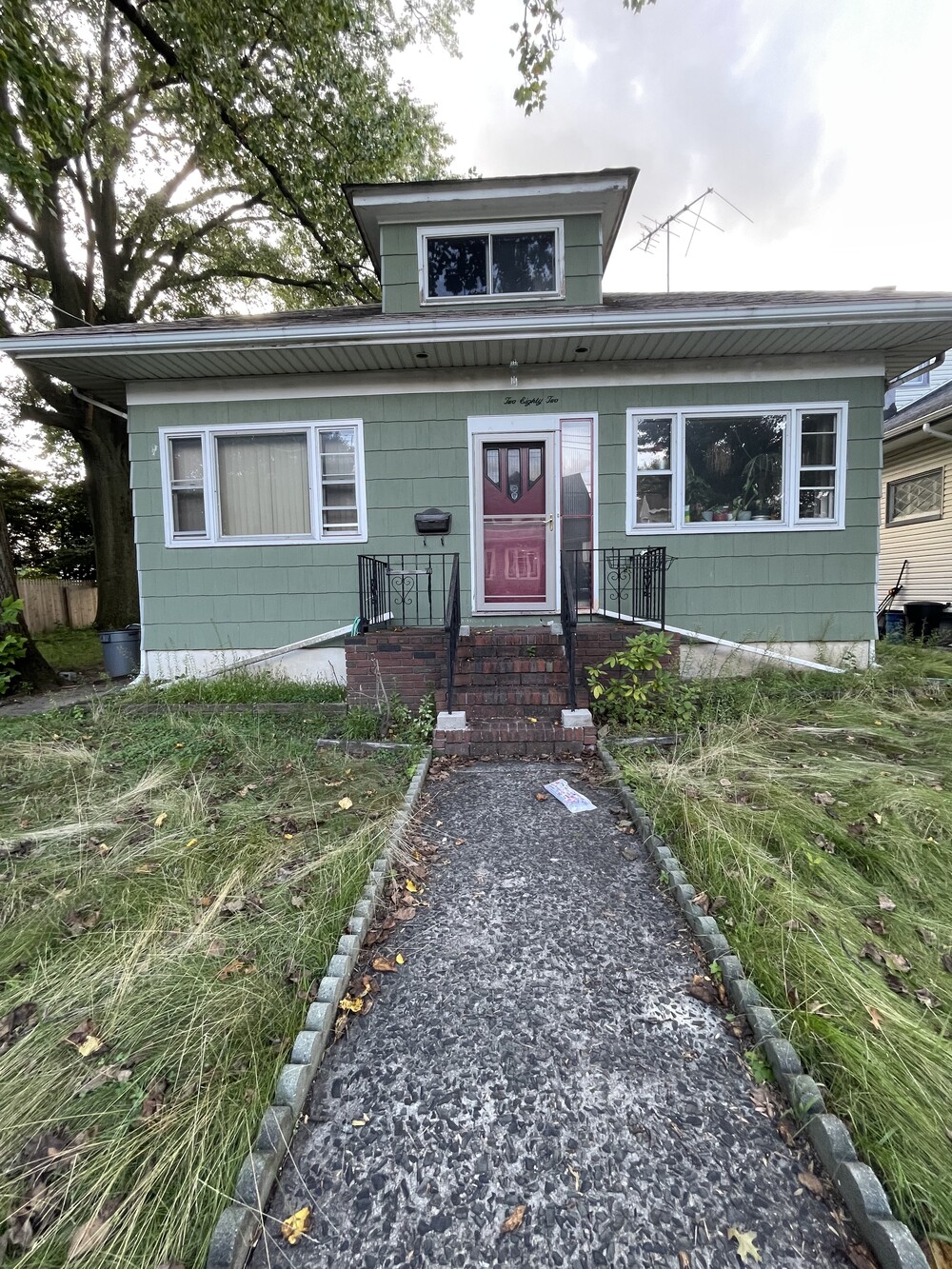 282 WARDWELL Avenue