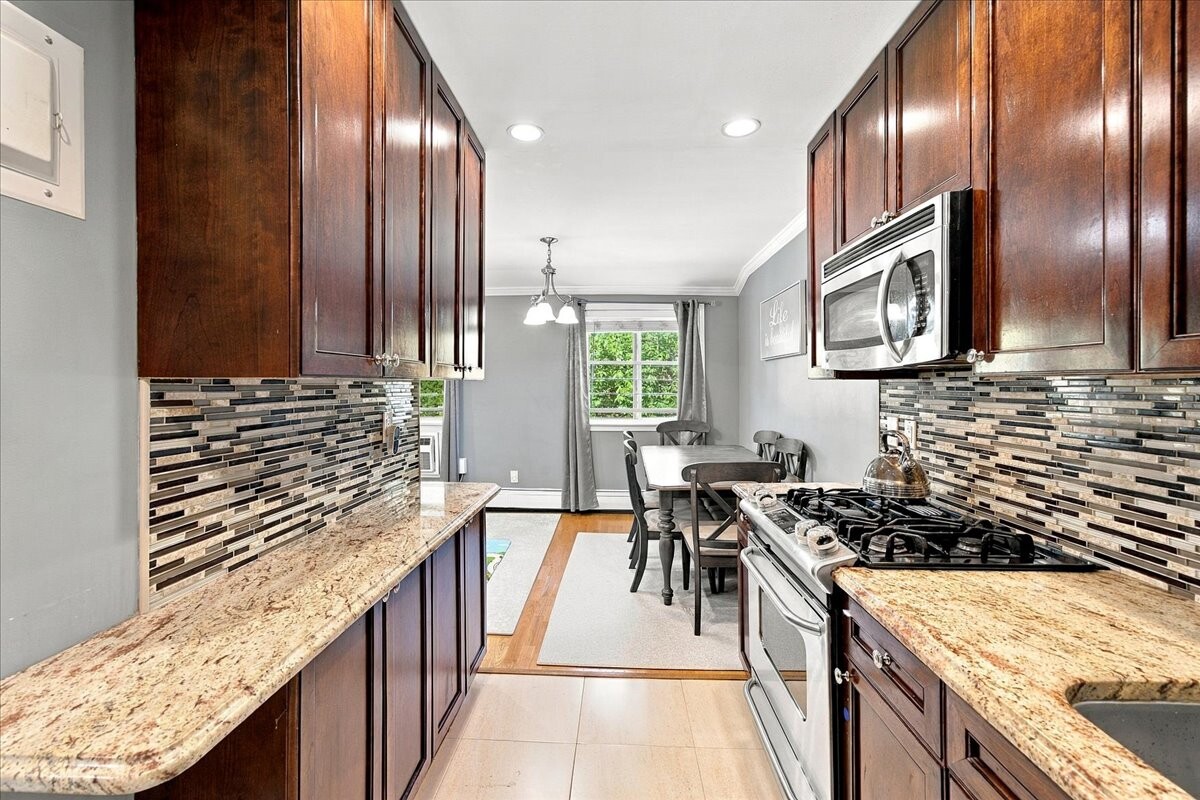 23 GADSEN Place 2A