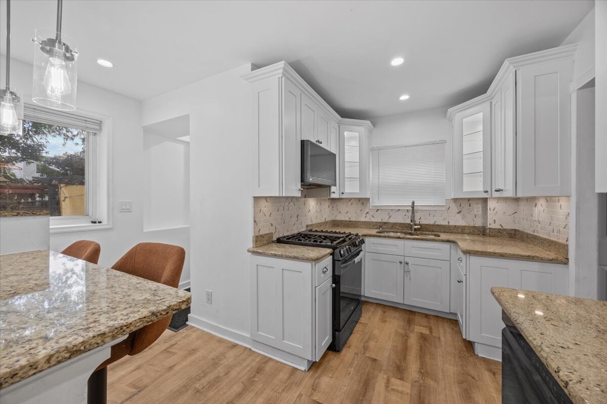 1515 E 55TH Street