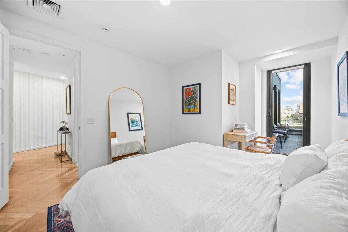 805 WASHINGTON Avenue 4B