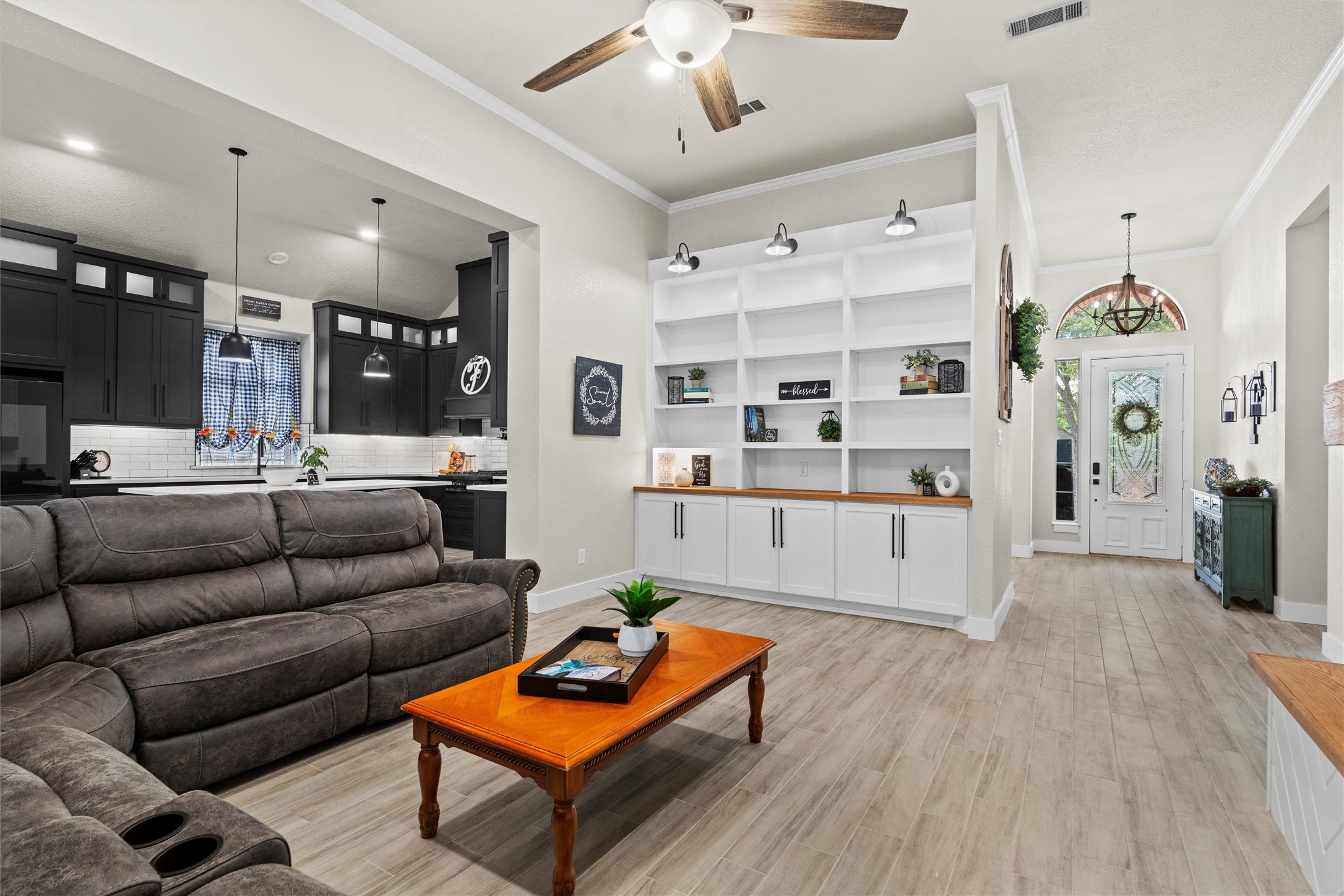 2301 Eric Lane