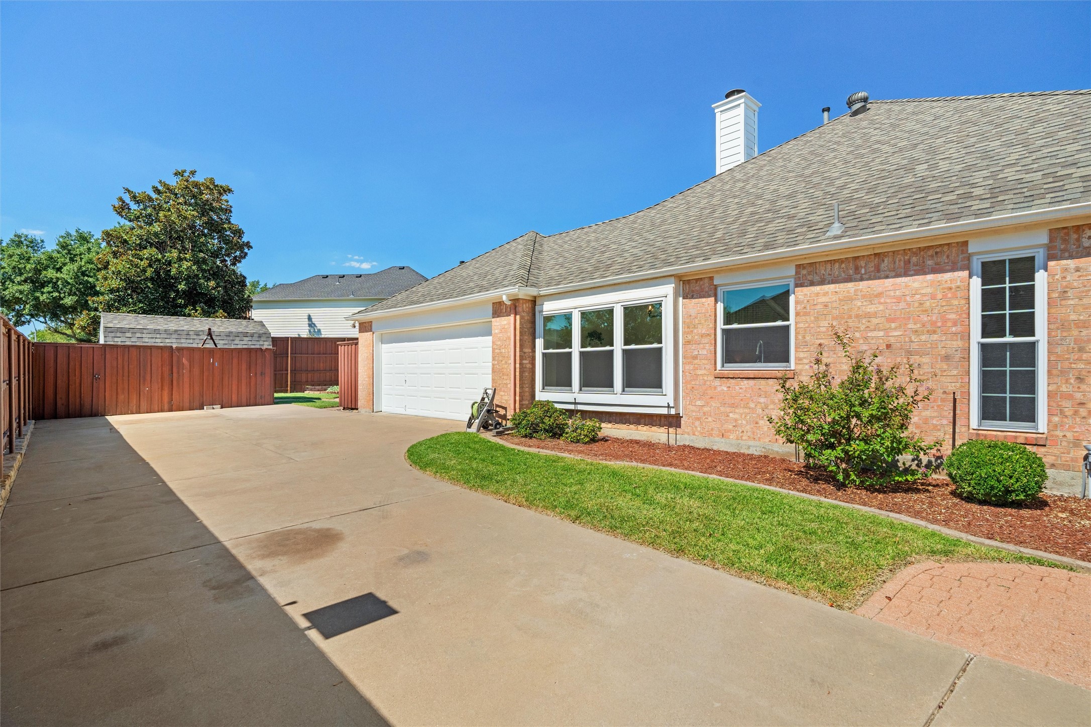 2807 Saint Charles Drive