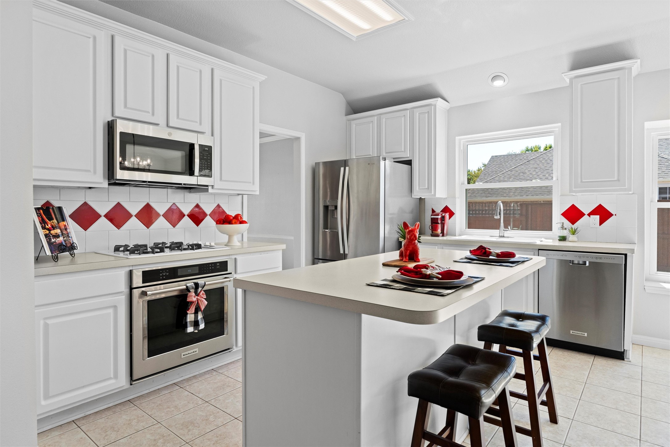 2807 Saint Charles Drive