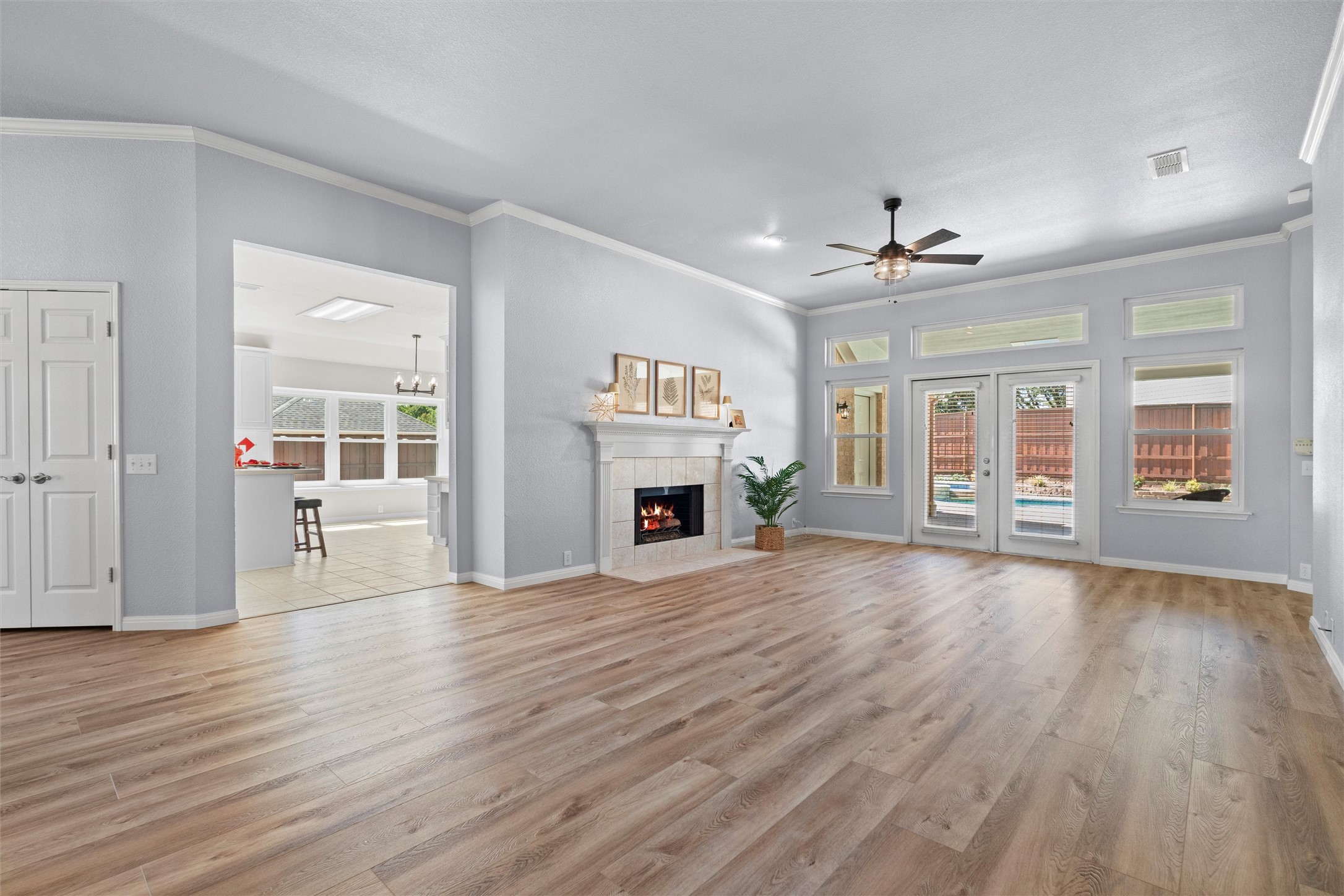 2807 Saint Charles Drive