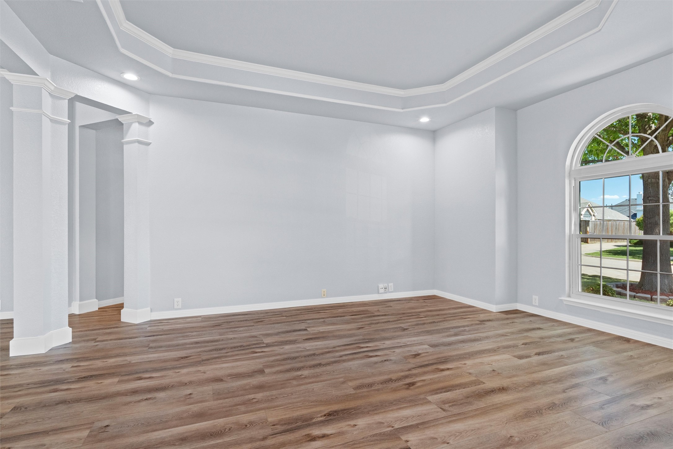 2807 Saint Charles Drive