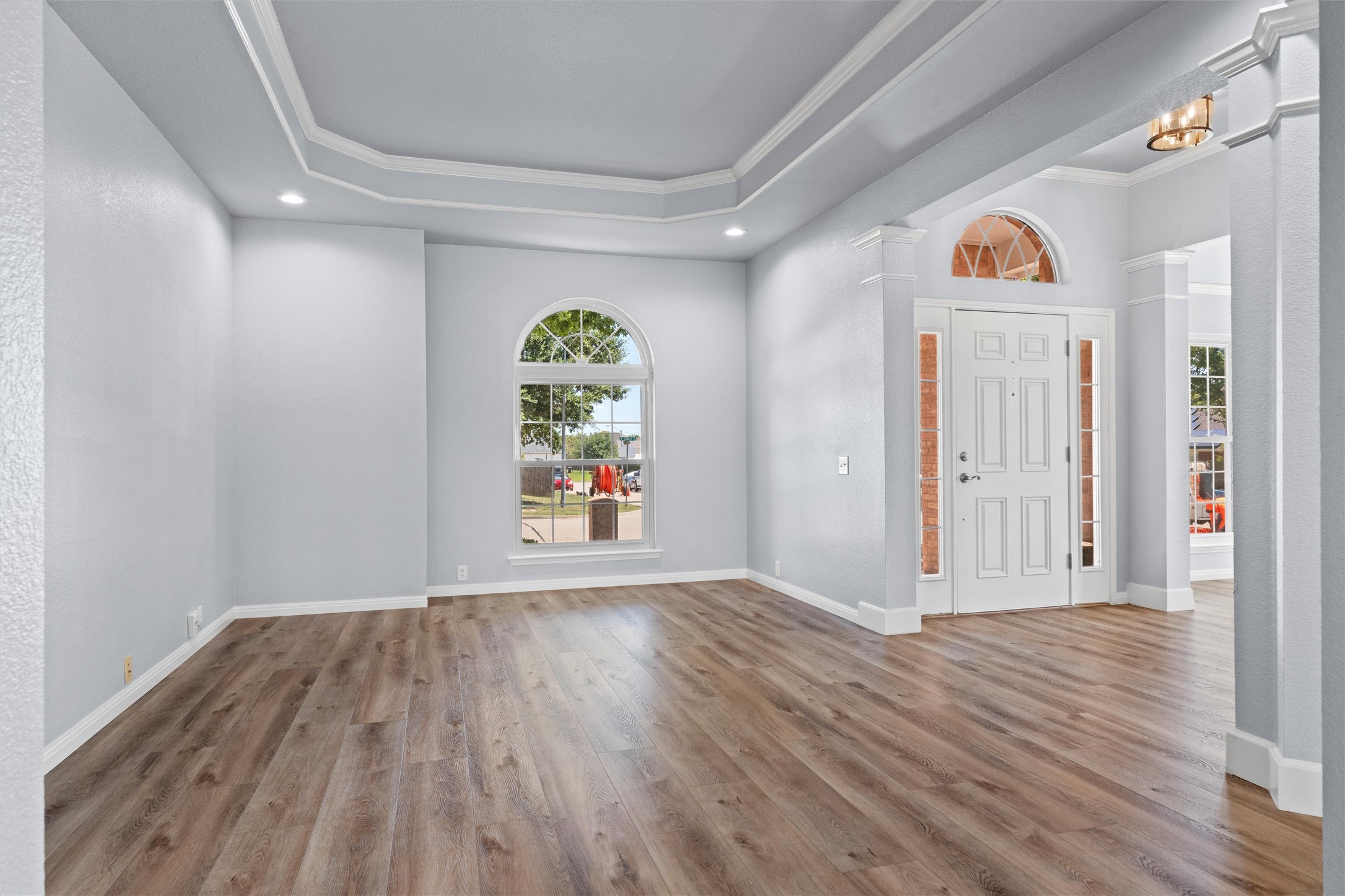 2807 Saint Charles Drive