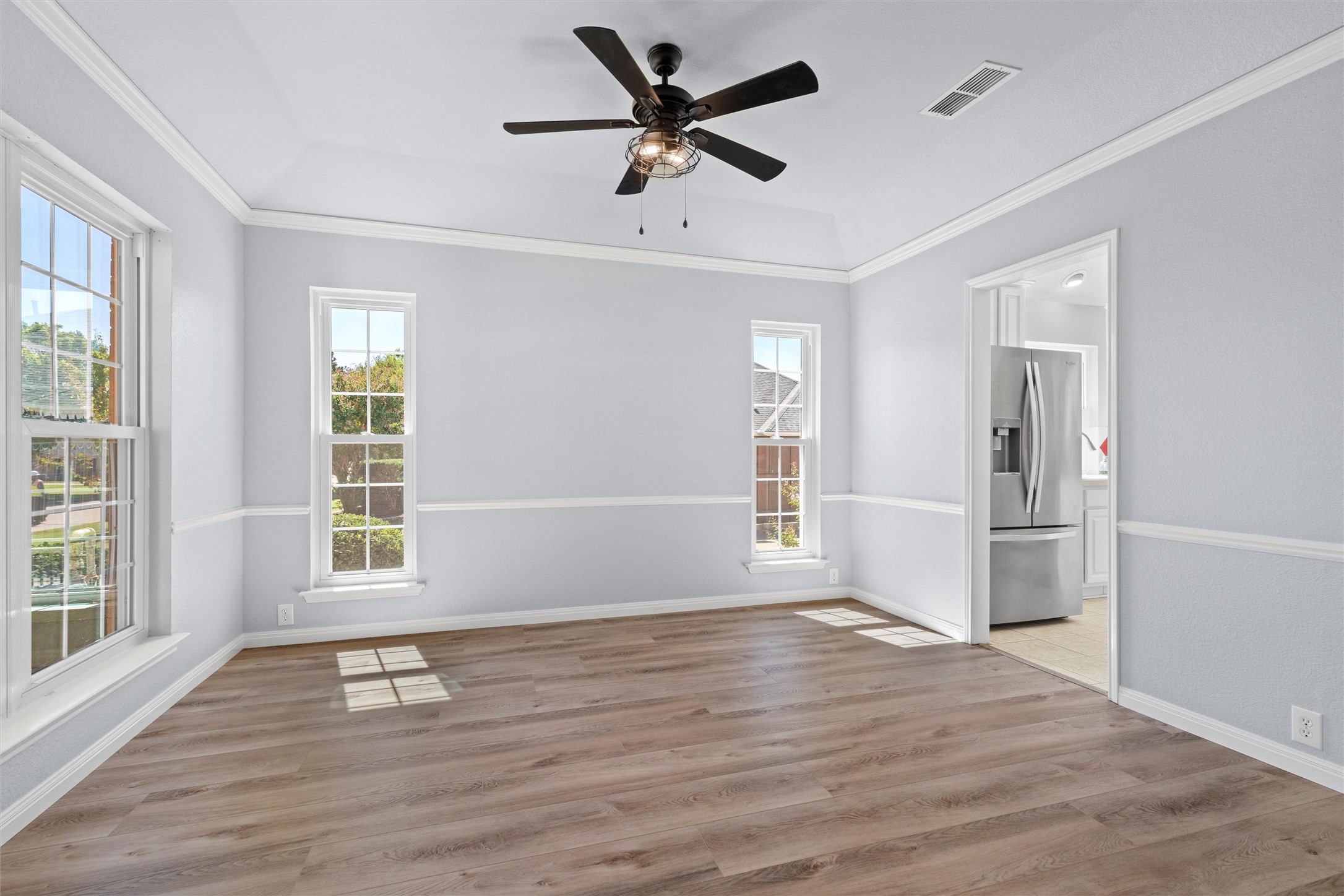 2807 Saint Charles Drive