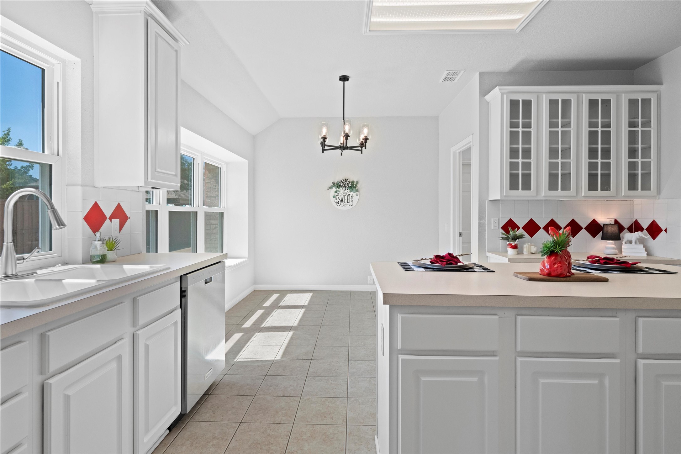 2807 Saint Charles Drive