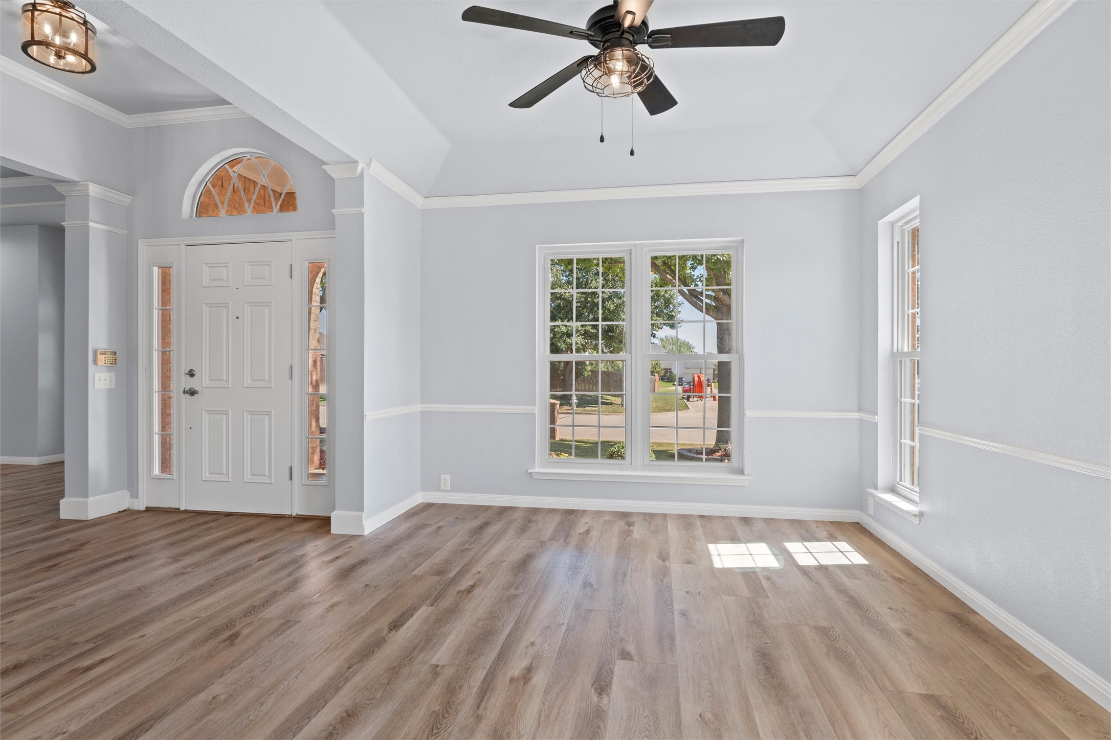 2807 Saint Charles Drive