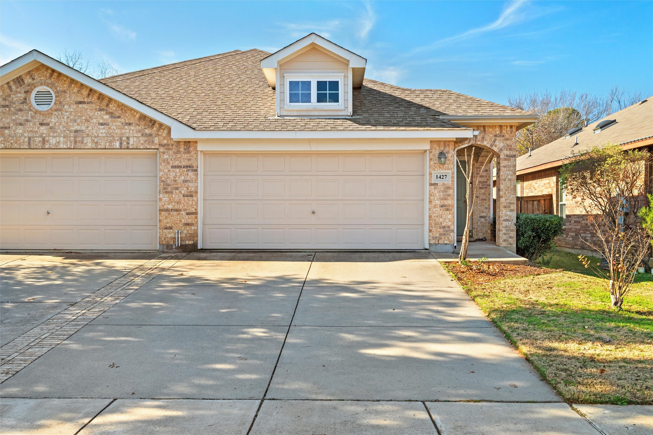 1427 Ravenwood Drive