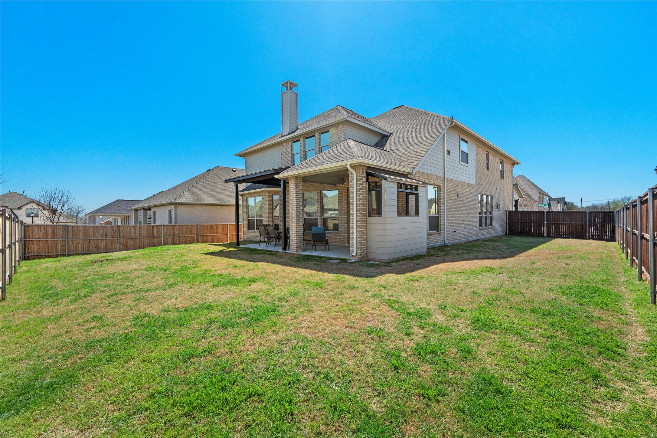 2710 Ridgeoak Trail