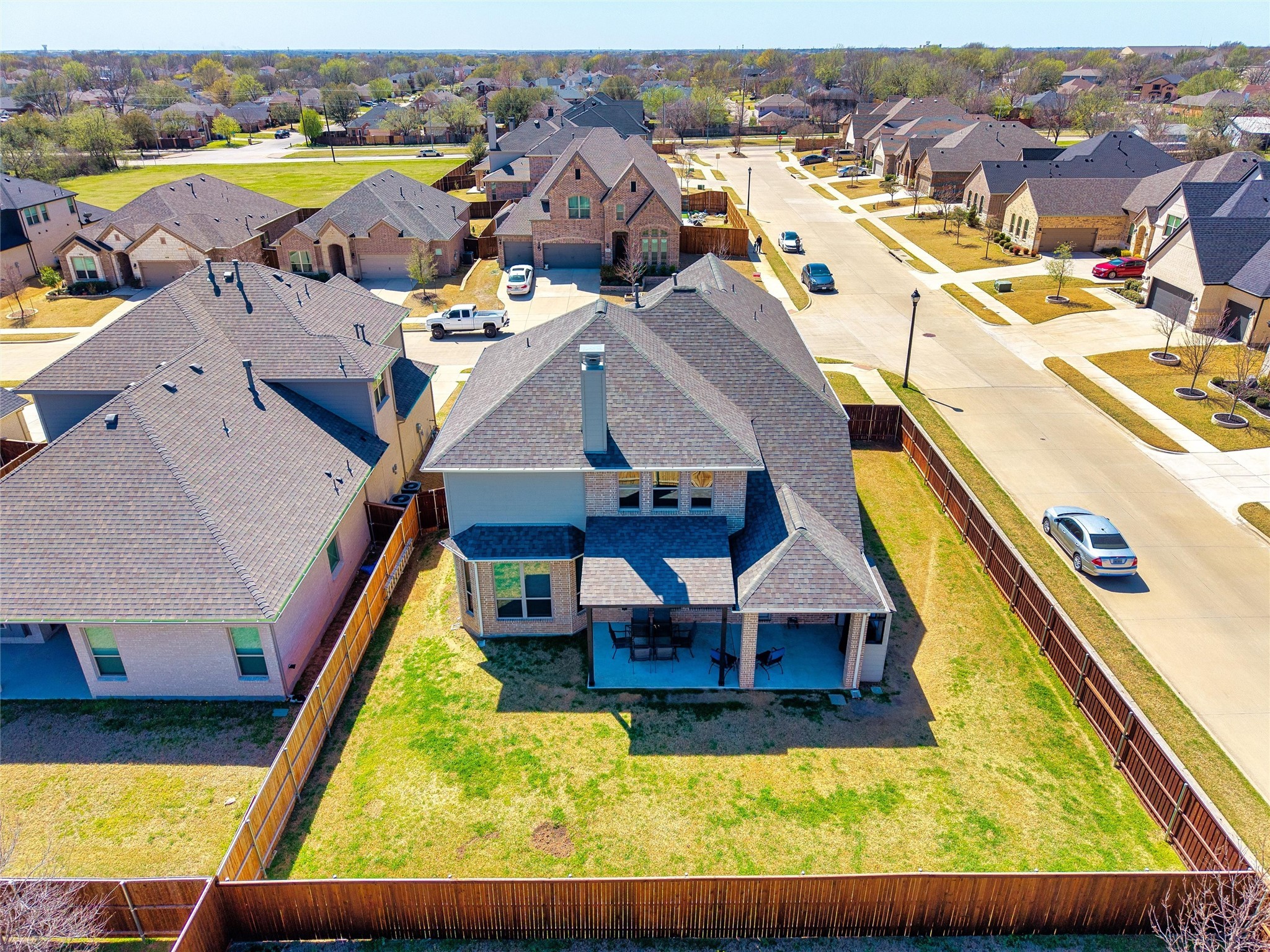 2710 Ridgeoak Trail
