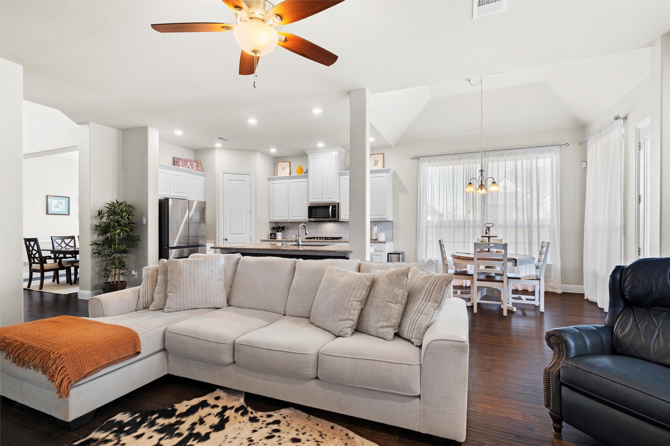2710 Ridgeoak Trail