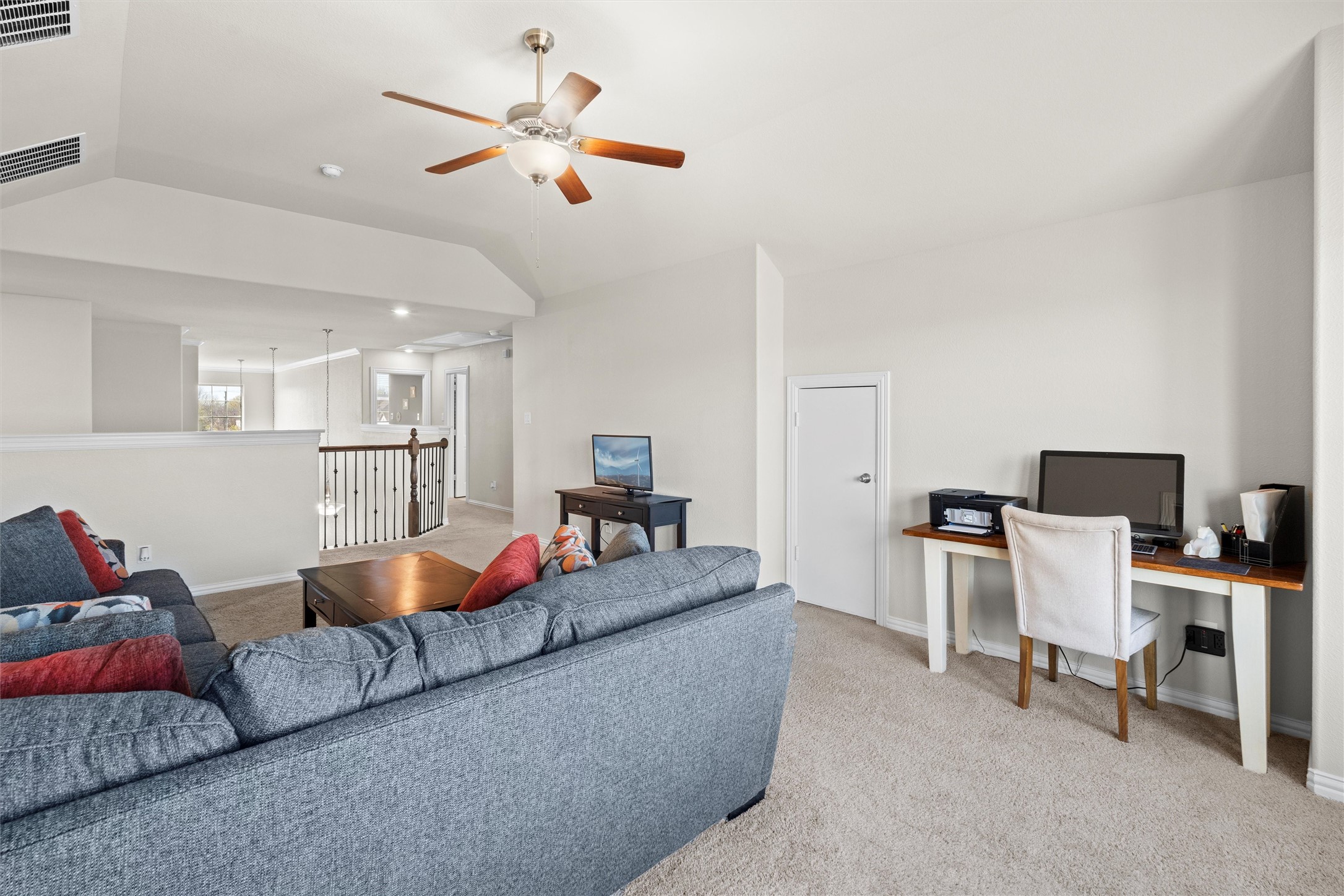 2710 Ridgeoak Trail