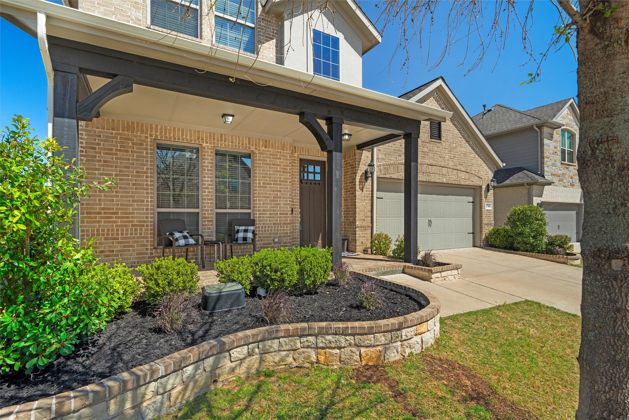 2710 Ridgeoak Trail