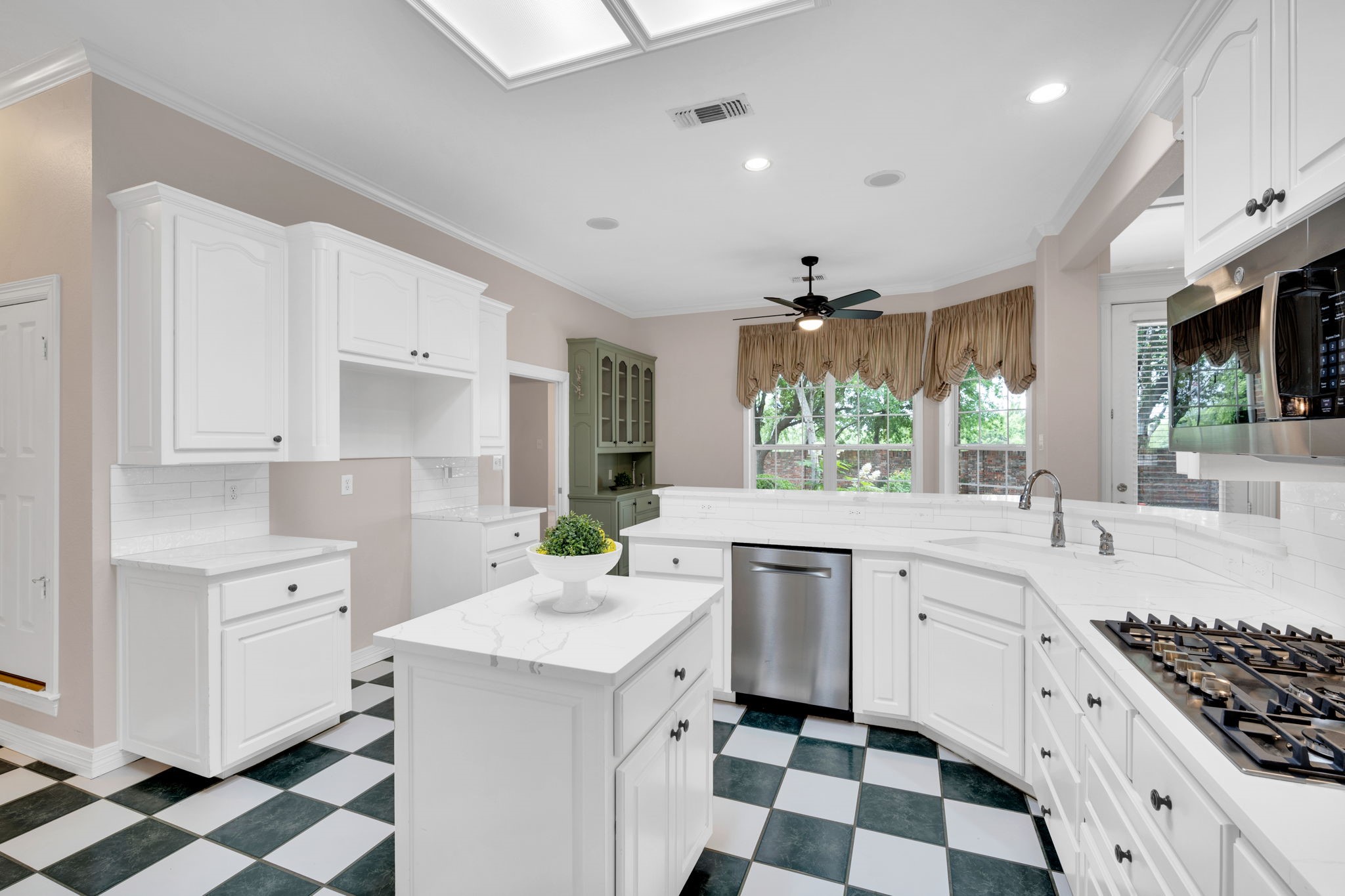 616 Forest Edge Lane