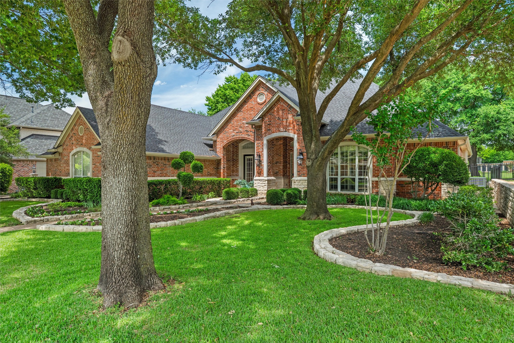 912 Walnut Falls Circle