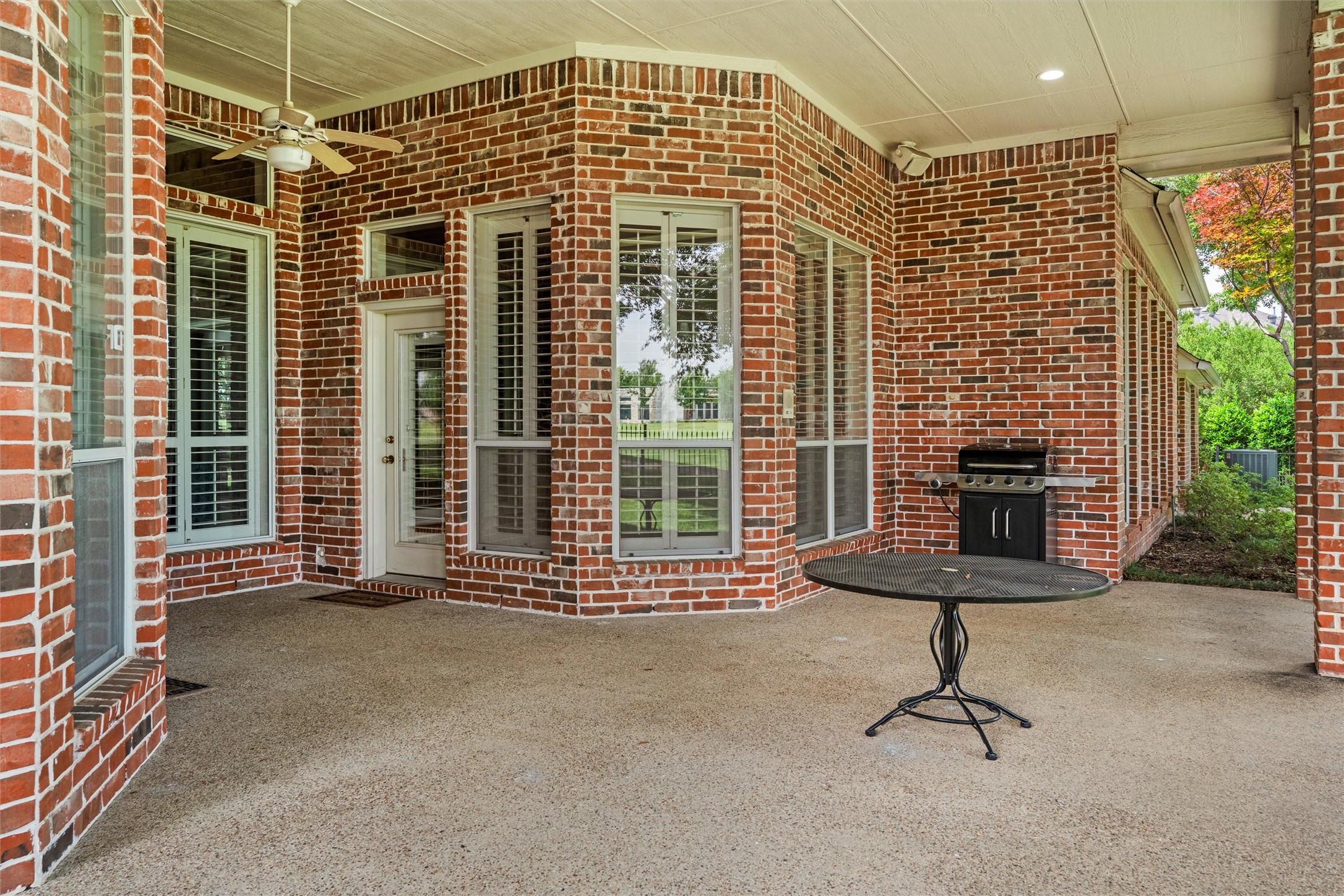 912 Walnut Falls Circle