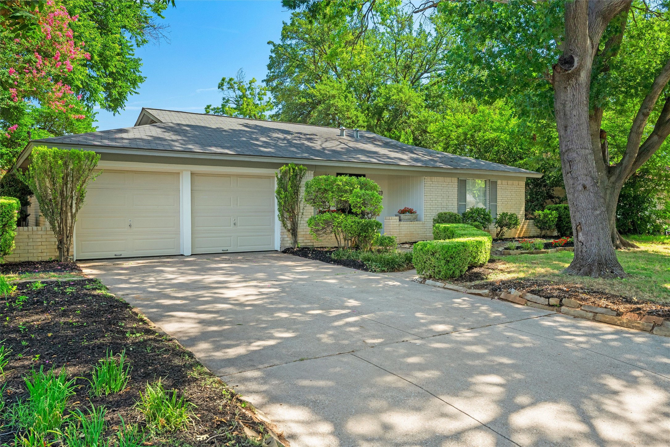 1705 Manchester Drive
