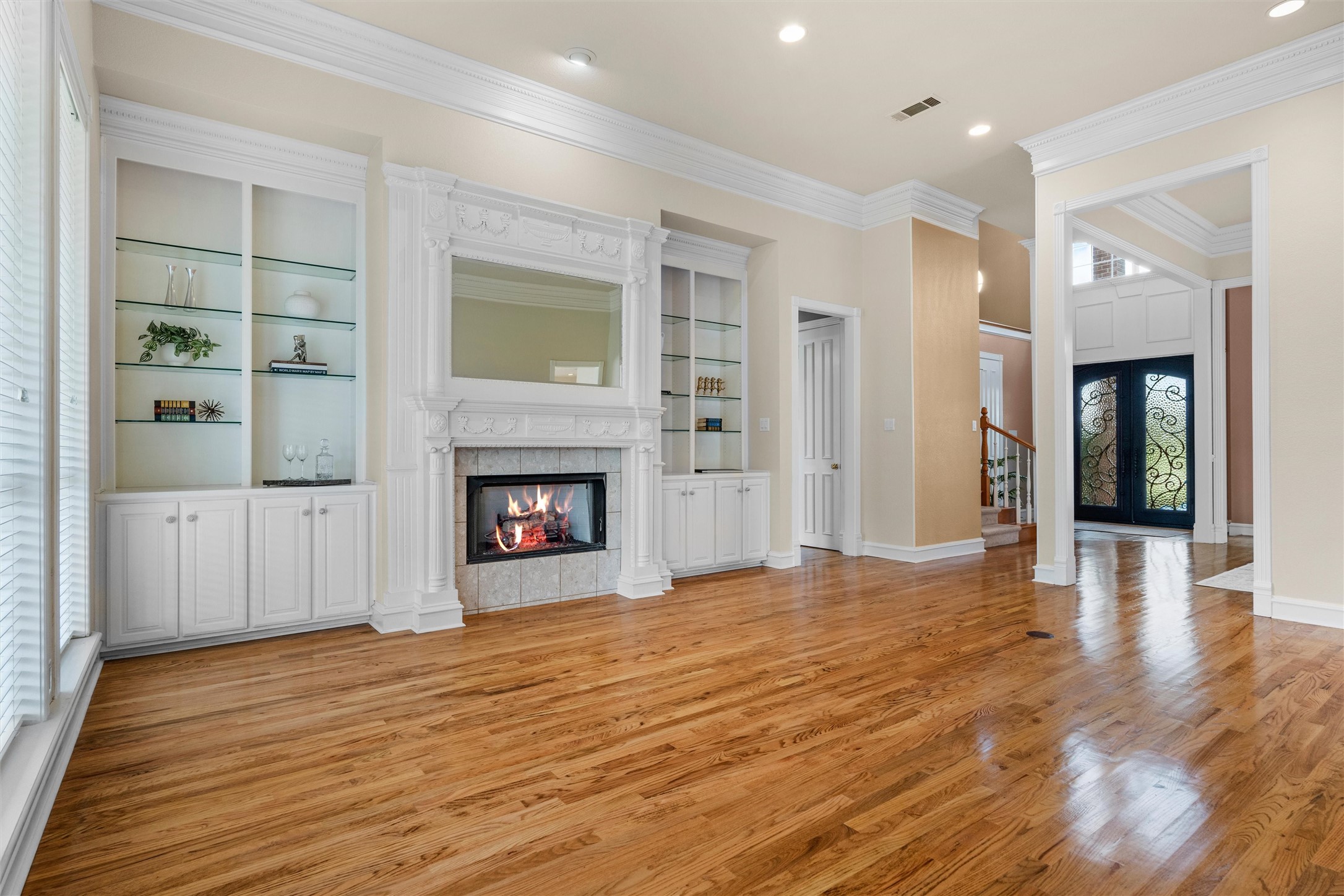 901 Walnut Falls Circle