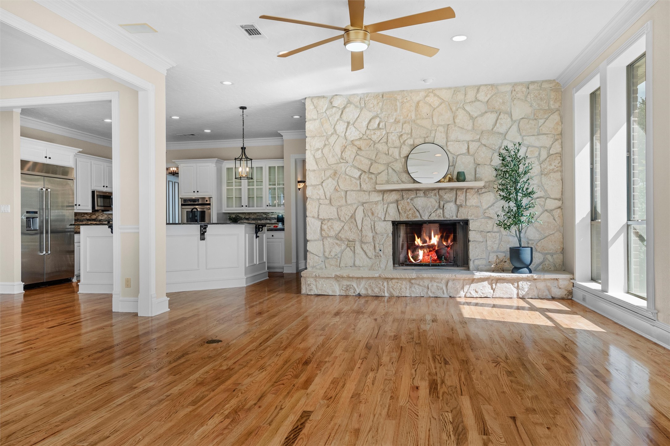 901 Walnut Falls Circle