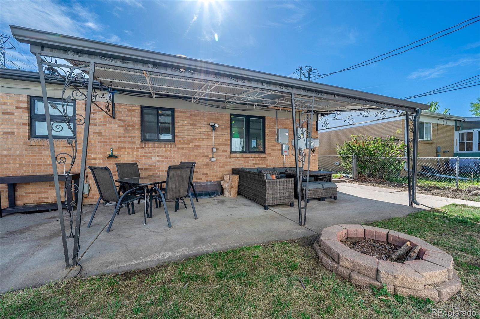 995 Salvia Street