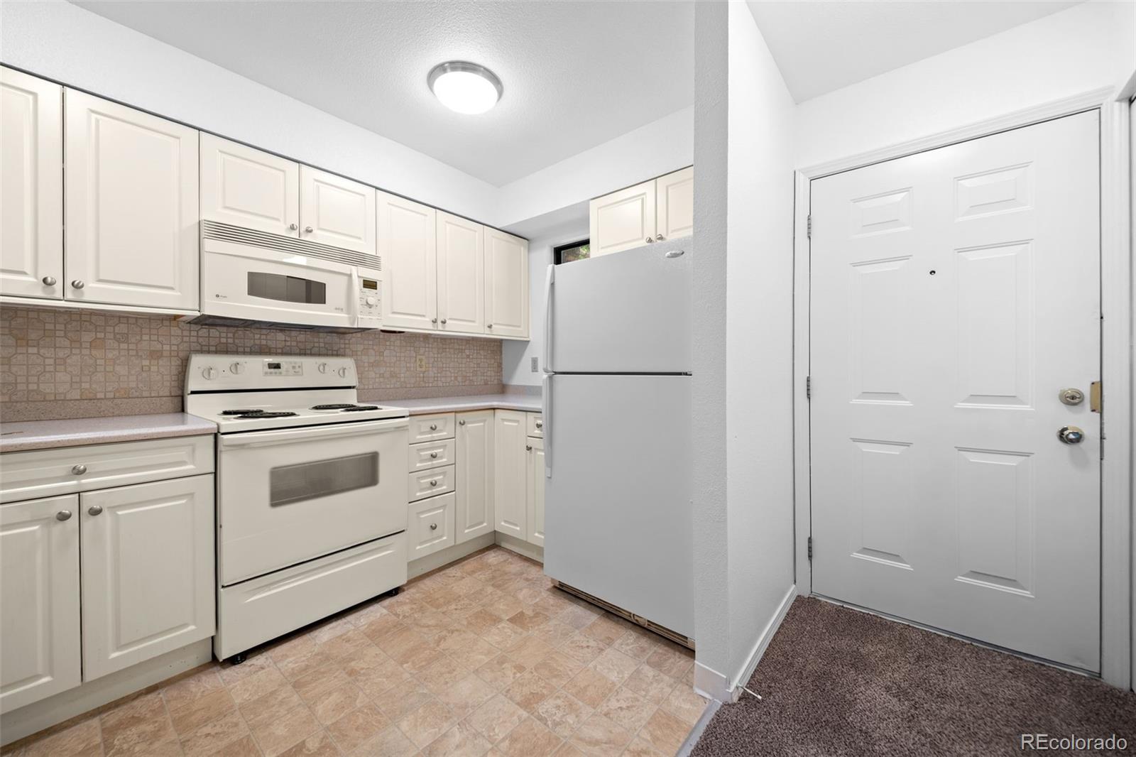 216 Wright Street Unit: 106