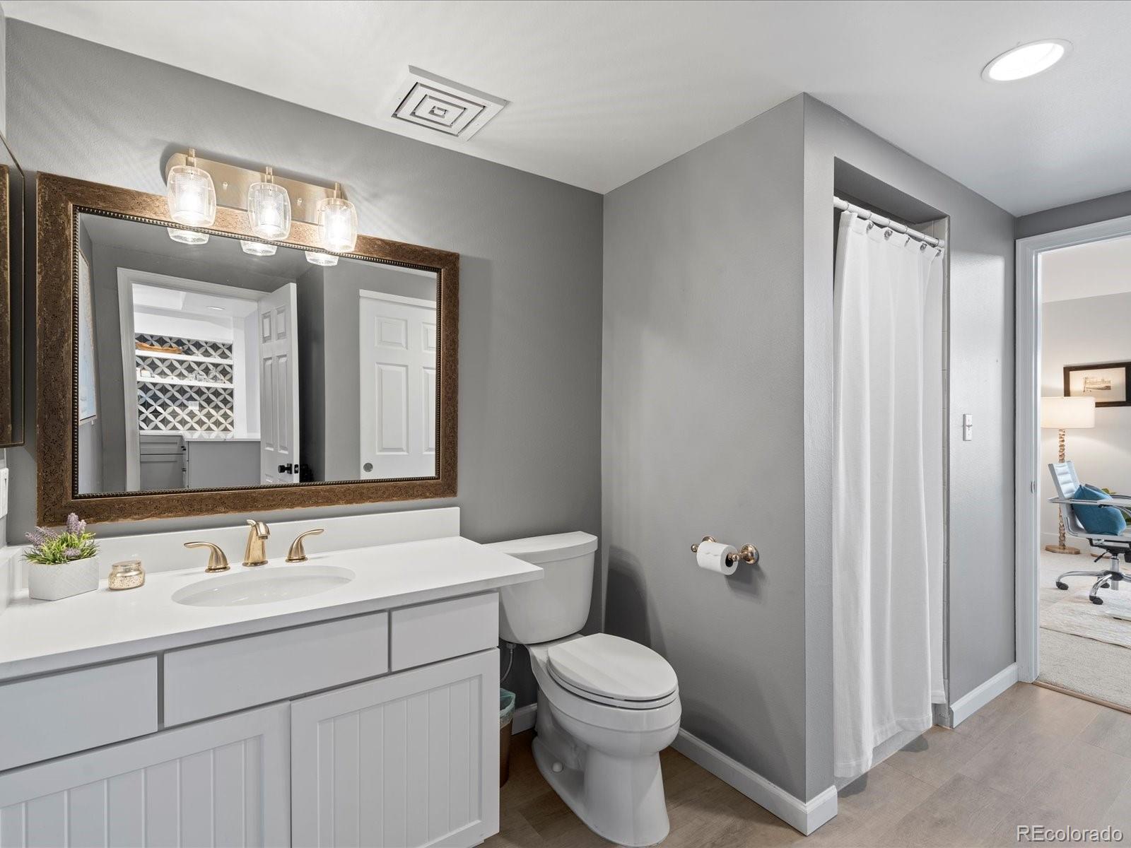 345 Fillmore Unit: 407