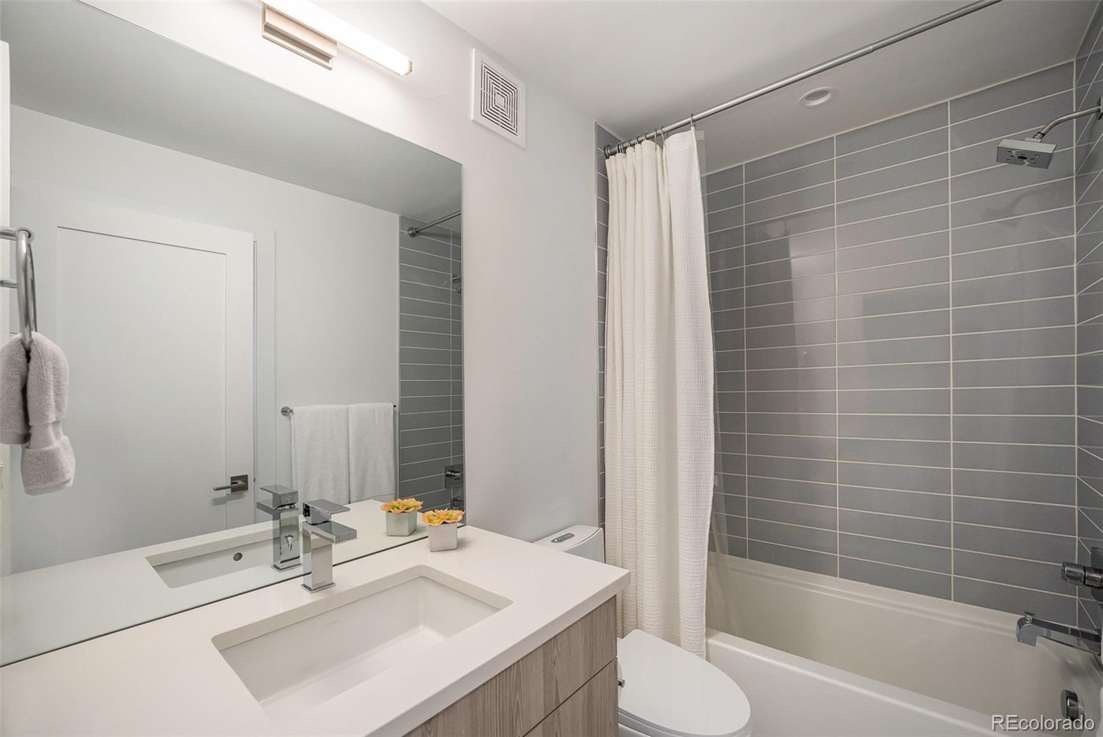 1612 Irving Unit: 3