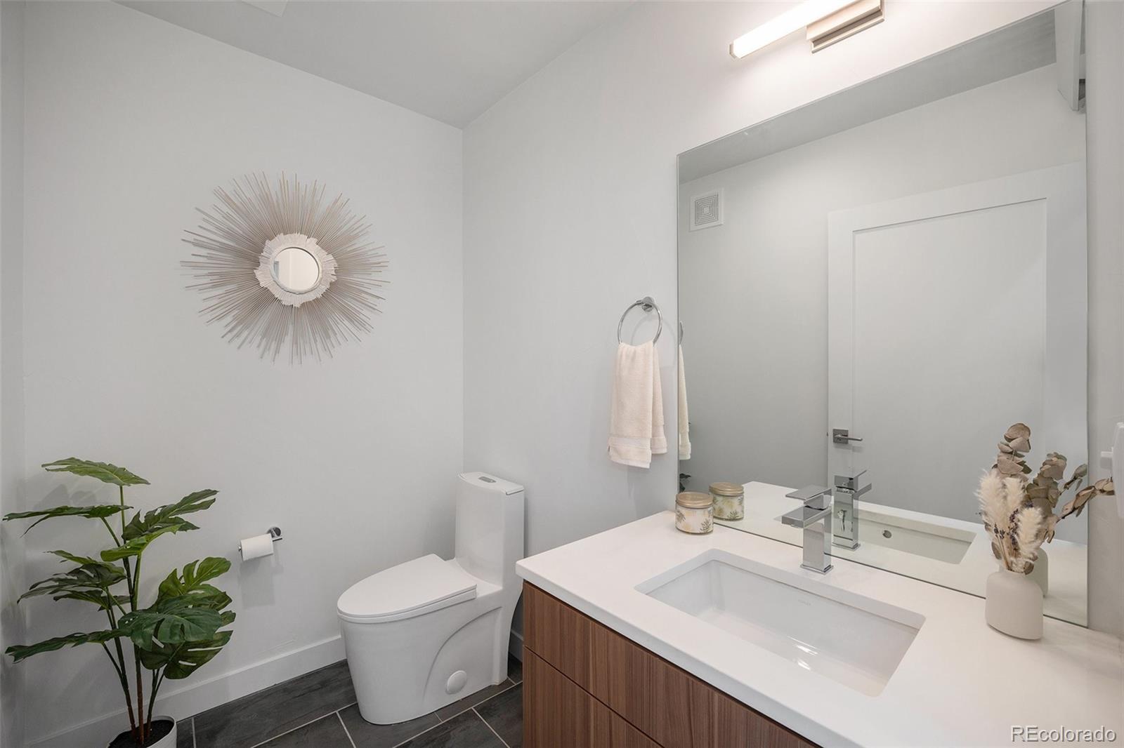 1612 Irving Unit: 3