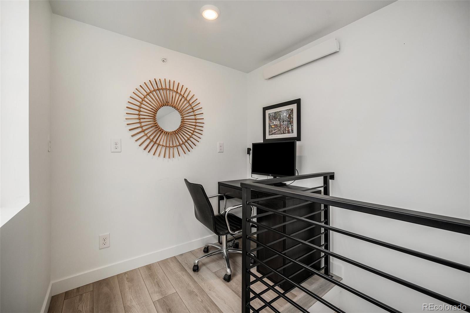 1612 Irving Unit: 3