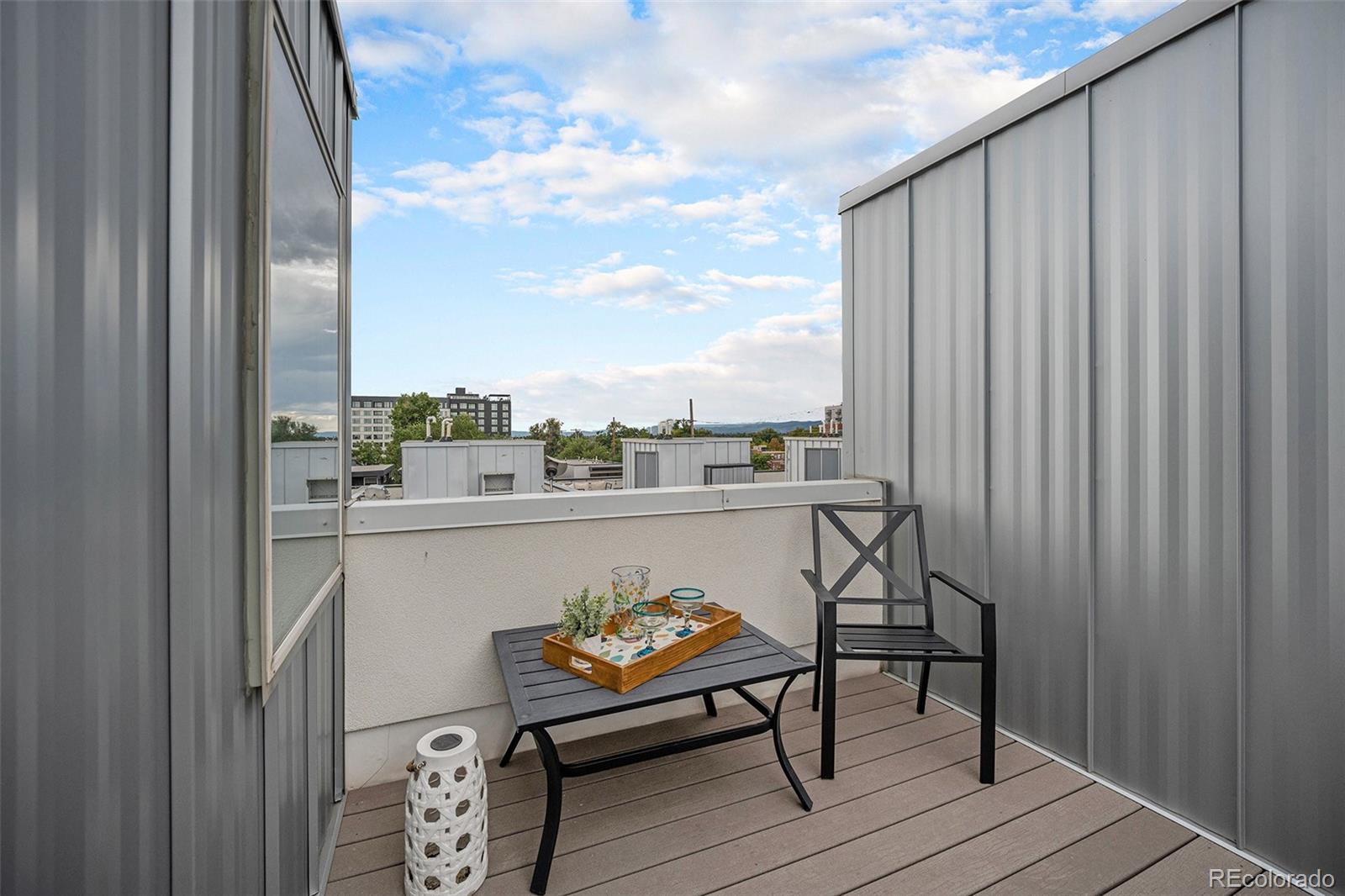 1612 Irving Unit: 3