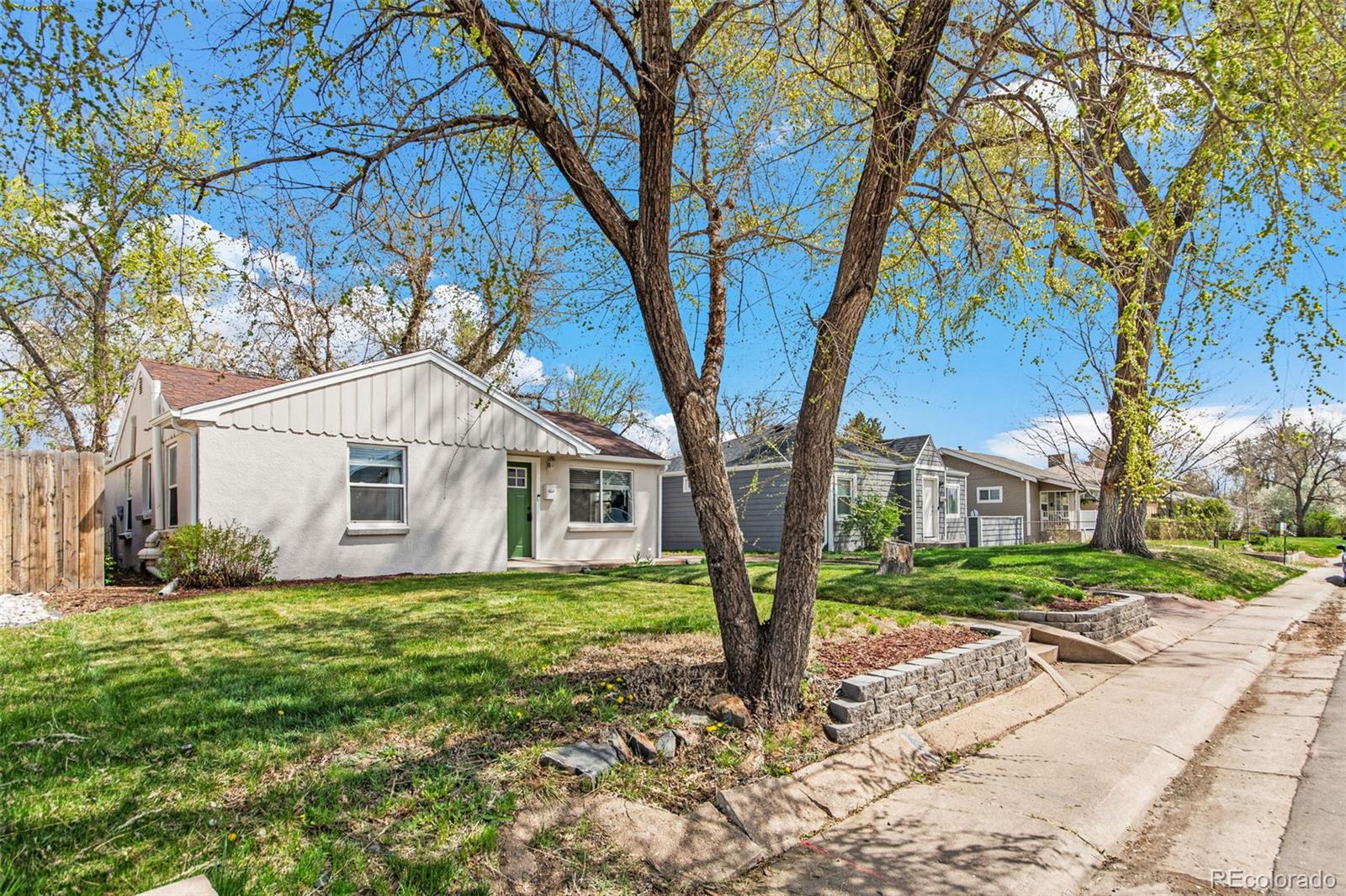 4120 S Lincoln Street S